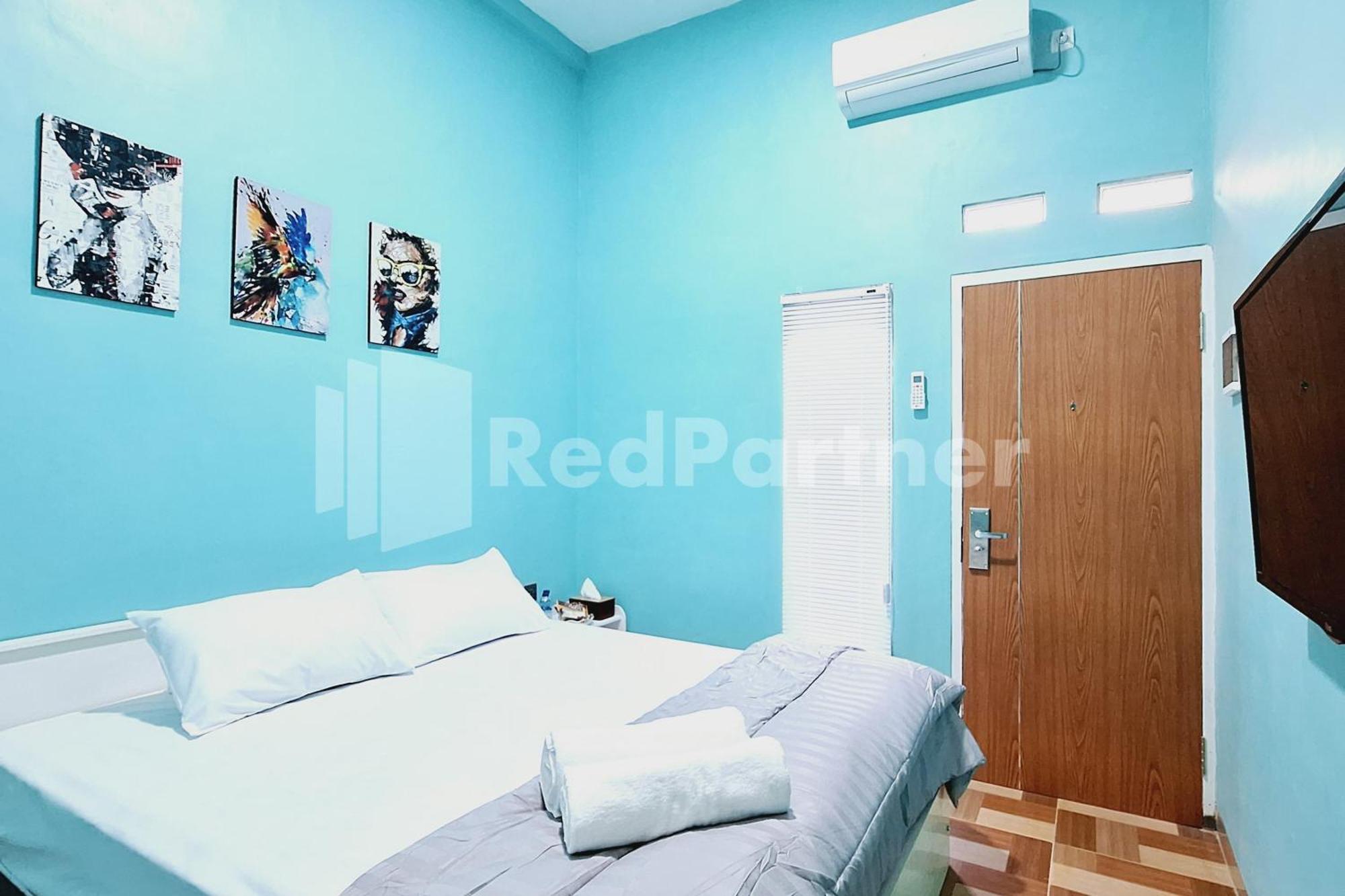 谏义里 Griya Prashasta Mitra Reddoorz酒店 外观 照片
