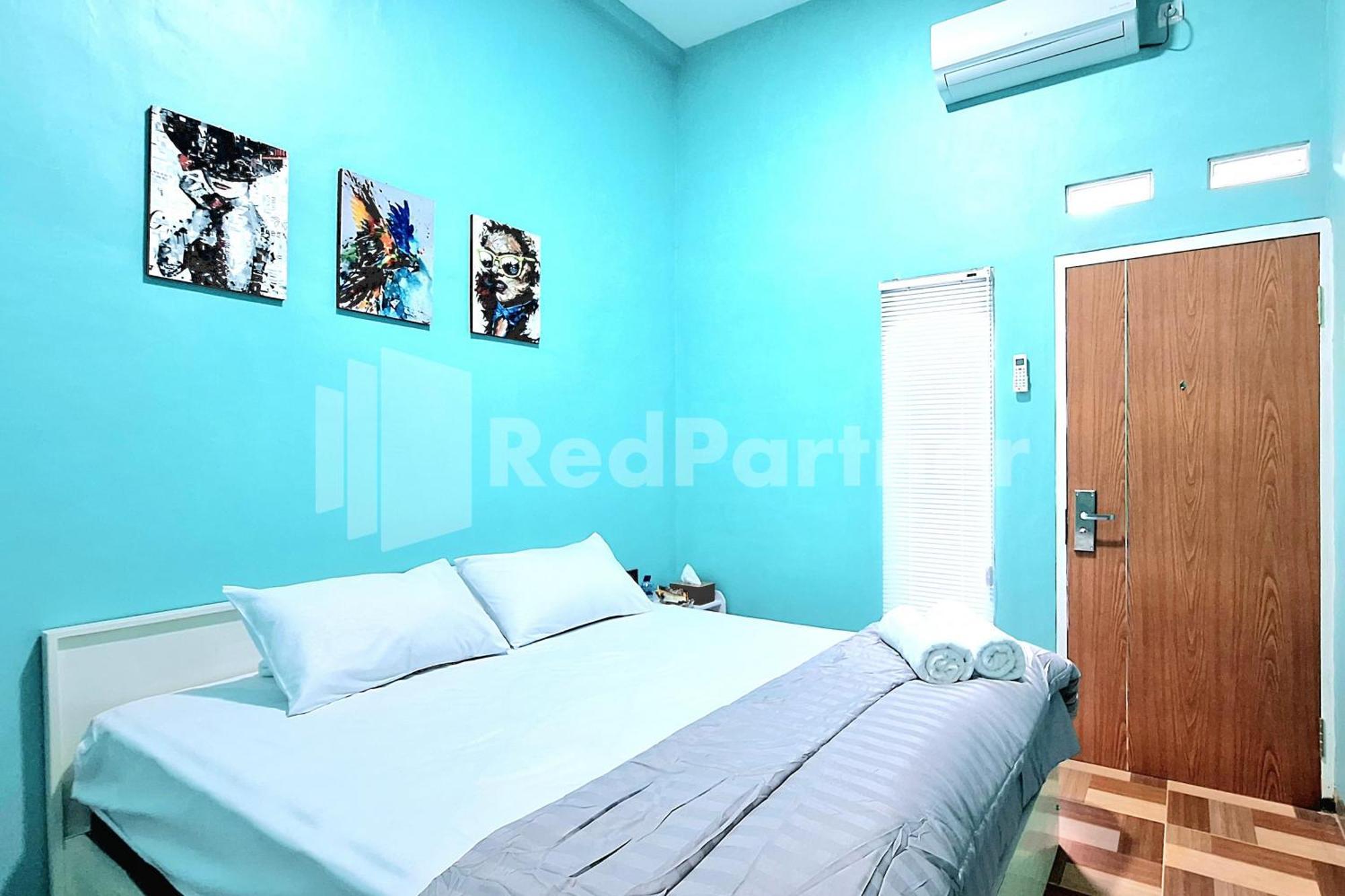 谏义里 Griya Prashasta Mitra Reddoorz酒店 外观 照片