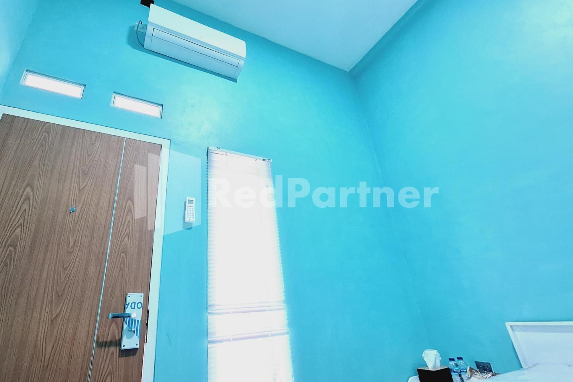谏义里 Griya Prashasta Mitra Reddoorz酒店 外观 照片